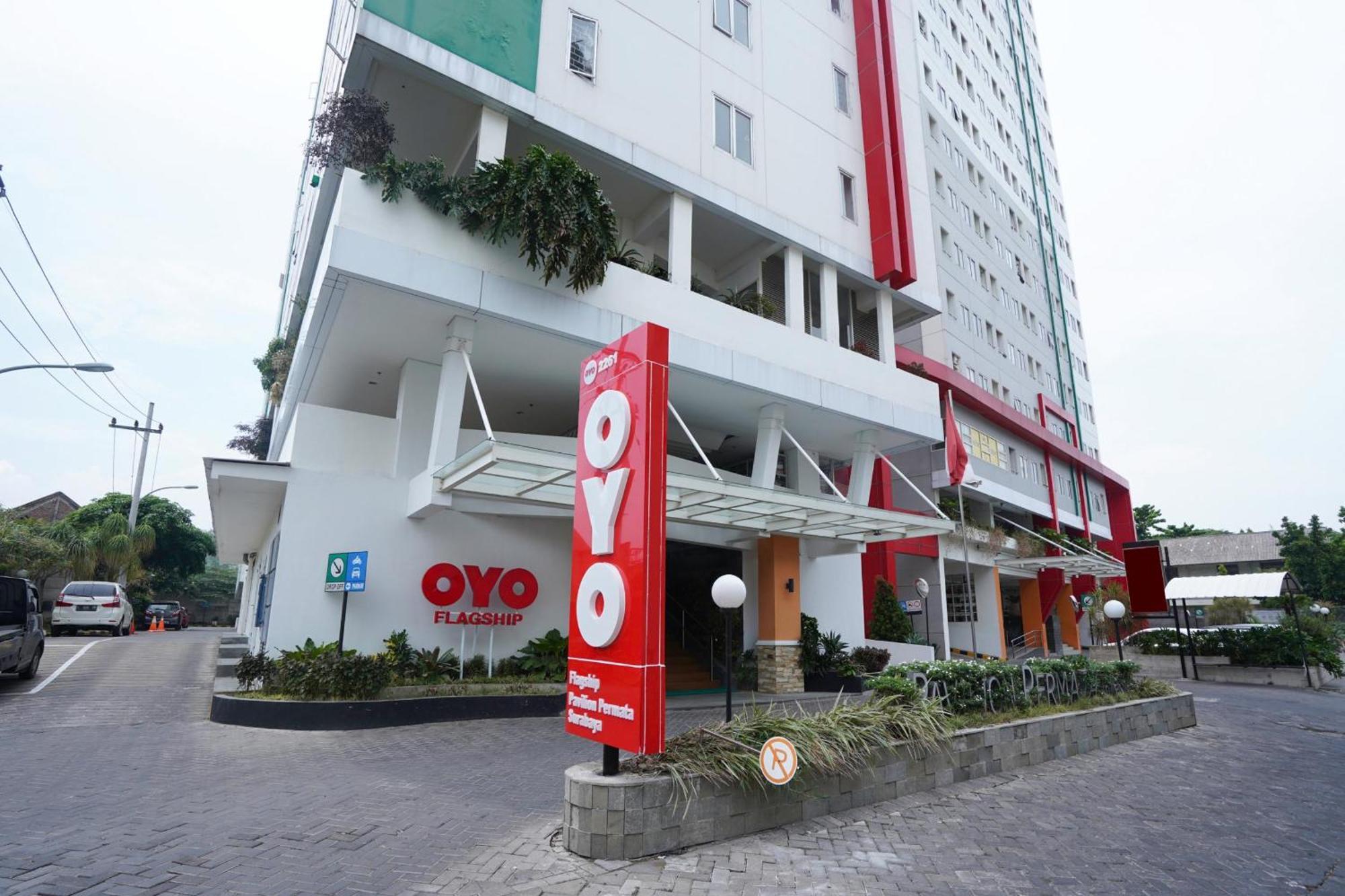 Super Oyo Capital O 91962 Pavilion Permata Σουραμπάγια Εξωτερικό φωτογραφία